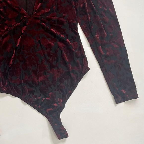FREE PEOPLE Intimately Magic Hour Velvet Bodysuit Red Midnight Floral Large - Picture 6 of 16
